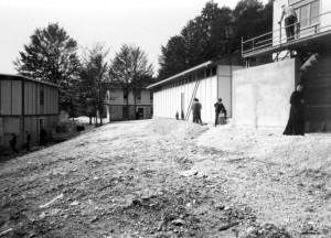 1967, estate - costruzione villaggio a Bosco E